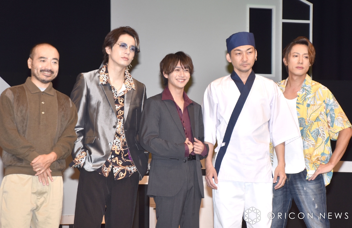 oricon's tweet image. 美 少年・藤井直樹、岩崎う大は“お父さん”✨️
理由は「身長が一緒ぐらい」😂
oricon.co.jp/news/2344649/?…

#岩崎う大 #かもめんたる #藤井直樹 #美少年 #舞台 #甘美なる誘拐 #舞台甘美なる誘拐 @TSK_STAGE