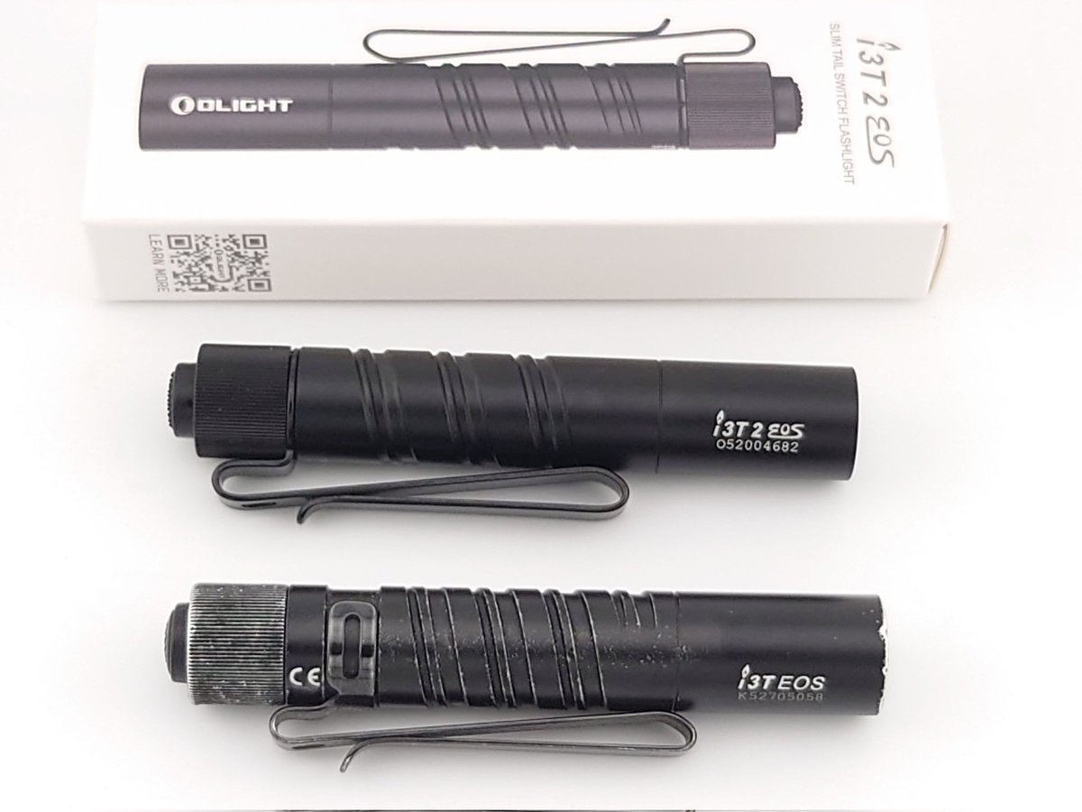 messenger_kd's tweet photo. #EDC の小型ライト
#OLIGHT I3T EOS が電池少なくなるとスイッチが点灯したままになる現象が発生。買い替えようとしたところ #I3T2 EOS としてモデルチェンジしていた。
ベルトクリップ、スイッチのあるエンドキャップが仕様変更。
値段は1000円アップ。 https://t.co/bhhi6dgPrM