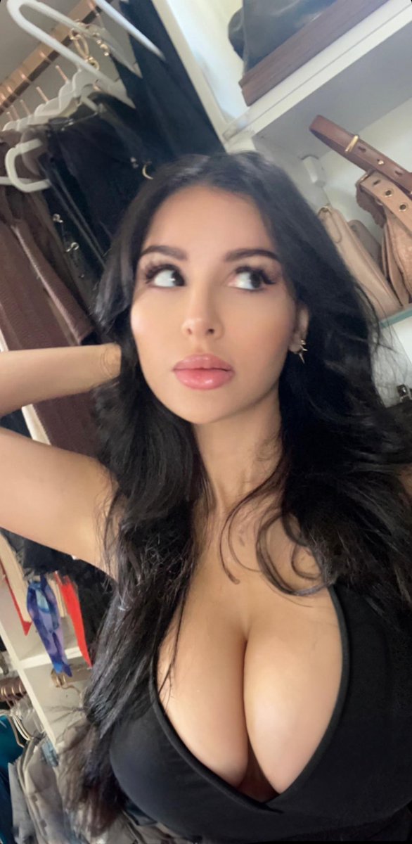 brookethot's tweet image. / a new account ? 🤭