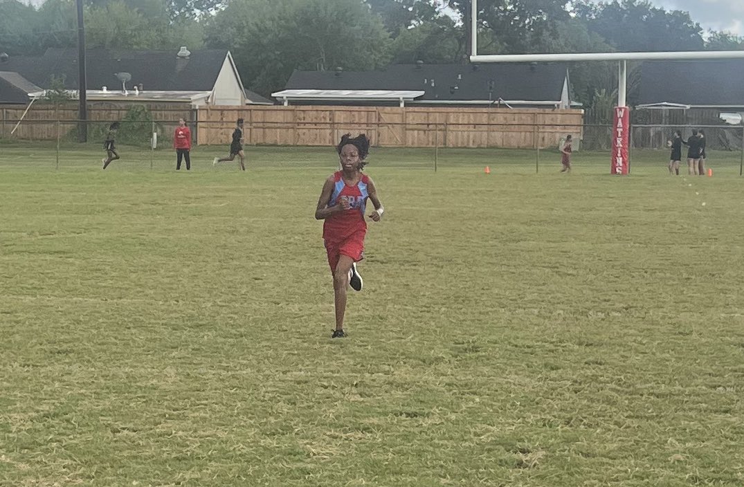 VFlores34's tweet image. Top four runners in 7th grade girls
1st Labay
2nd Rowe
3rd Watkins
4th Truitt