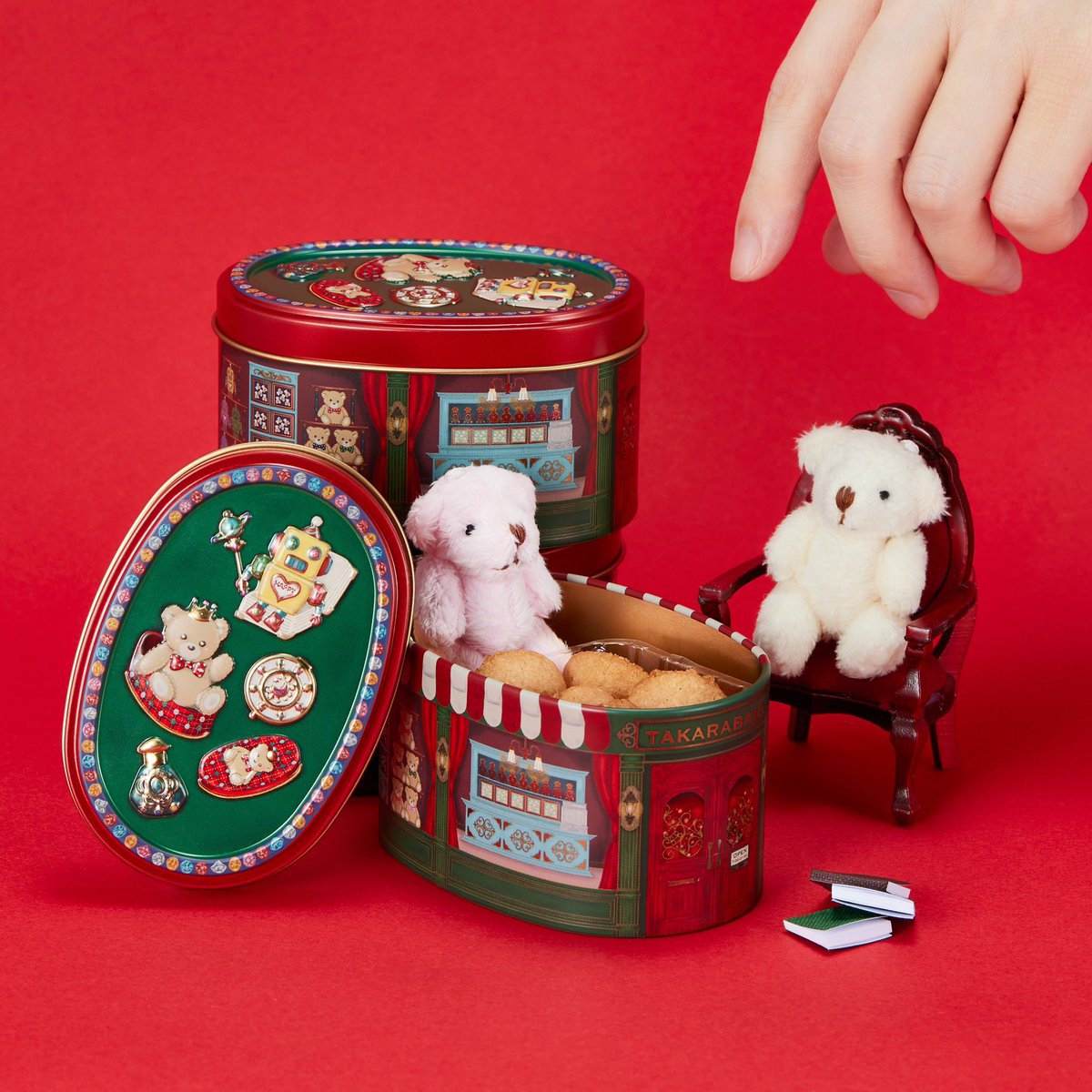 明日から発売✨】 ＼まるで ”おもちゃ箱” のようなお菓子缶／ 『魔法の