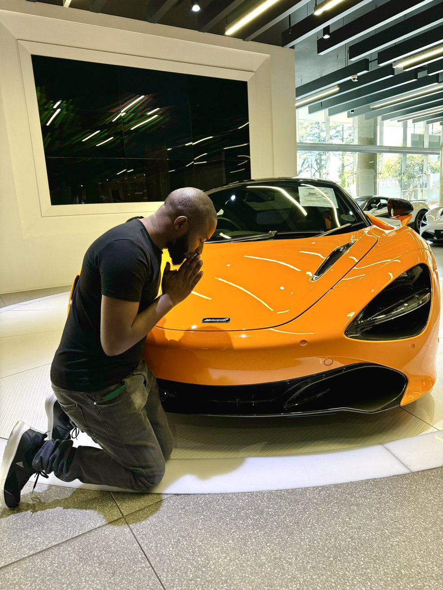 Tom Daktari tweet media