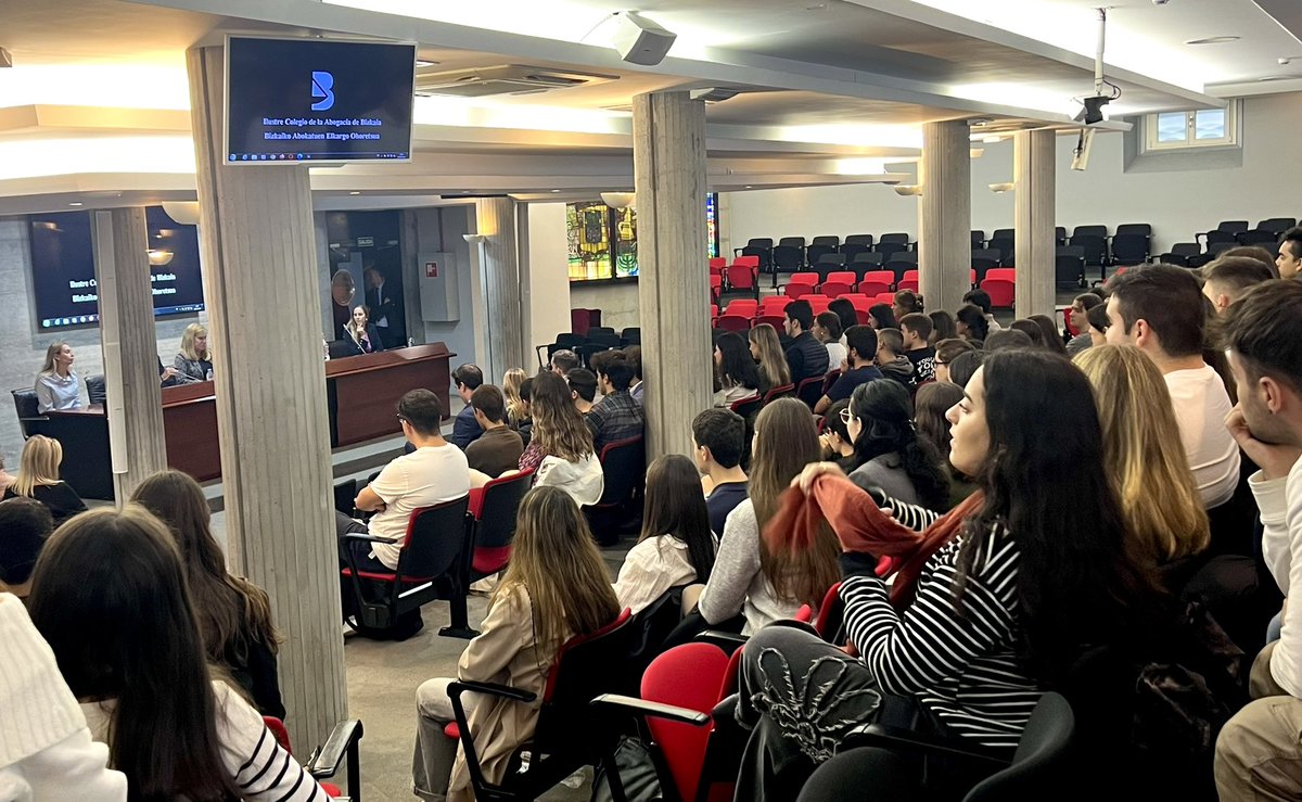 Maitane Valdecantos (@maivaldeflores) on Twitter photo Hoy empieza una nueva edición del MUAAP que coorganizamos desde la <a href="/EPJicabizkaia/">Escuela de práctica jurídica del ICA Bizkaia</a> de <a href="/icabizkaia/">Ilustre Colegio de la Abogacía de Bizkaia</a> y <a href="/DerechoDeusto/">Deusto Derecho</a>.
Como siempre, un día muy ilusionante tanto para el alumnado como para el equipo organizador y docente.
¡Bienvenidas/os! Hoy empieza una nueva edición del MUAAP que coorganizamos desde la <a href="/EPJicabizkaia/">Escuela de práctica jurídica del ICA Bizkaia</a> de <a href="/icabizkaia/">Ilustre Colegio de la Abogacía de Bizkaia</a> y <a href="/DerechoDeusto/">Deusto Derecho</a>.
Como siempre, un día muy ilusionante tanto para el alumnado como para el equipo organizador y docente.
¡Bienvenidas/os!