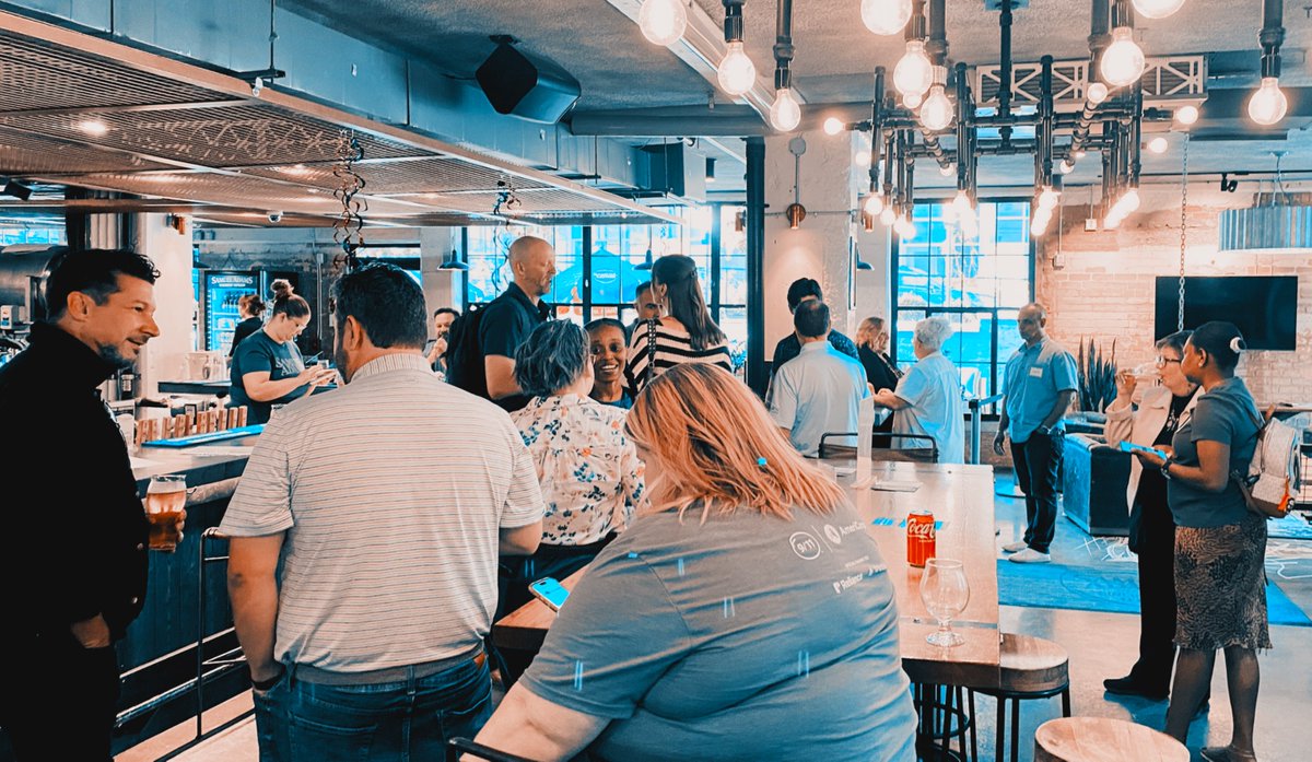 Thanks to everyone who came out to our networking event last night at Samuel Adams Cincinnati Taproom. What a great night! 

Mark your calendars for our next Networking Event on October 2nd @ Pendleton Arts Center.
 #NetworkingEvent #SamuelAdamsCincinnati #CincyNetworking
