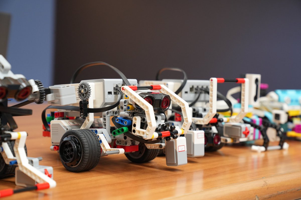 🟡⚫️Costruisci il tuo futuro…

🤖Con i nostri Laboratori di Robotica puoi dar vita alle tue idee e progetti 

🤩 Nuovi Percorsi di Coding, Robotica e Steam 

💻Gruppi di lavoro a numero chiuso

💥Prenota la tua prova gratuita -&gt; roboboat.it/prenota-la-tua…

#coding #robotics #steam
