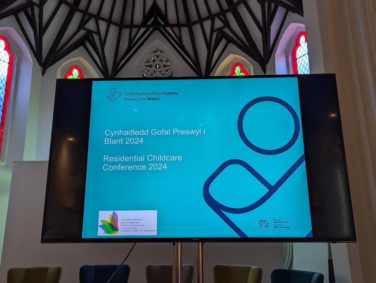 Today at the <a href="/SocialCareWales/">Social Care Wales</a> Residential Childcare conference 2024, we're presenting our evidence summary on supporting models of care in residential childcare