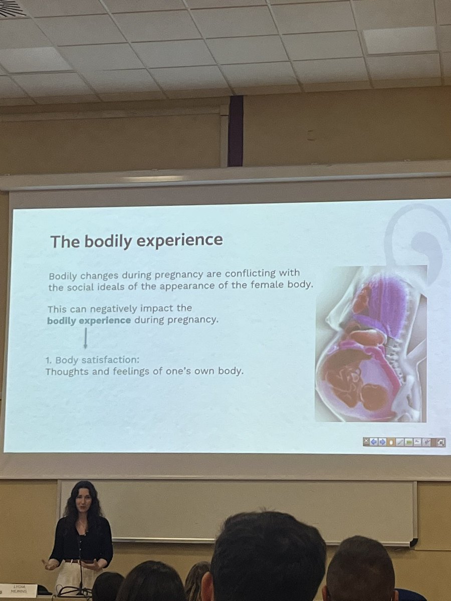 Our very own <a href="/Lydia_Munns/">Lydia</a> giving a fabulous talk at #BRNet2024 <a href="/UniOfYork/">University of York</a> <a href="/bodyrepnetwork/">BRNet - @bodyrepnetwork.bsky.social</a>