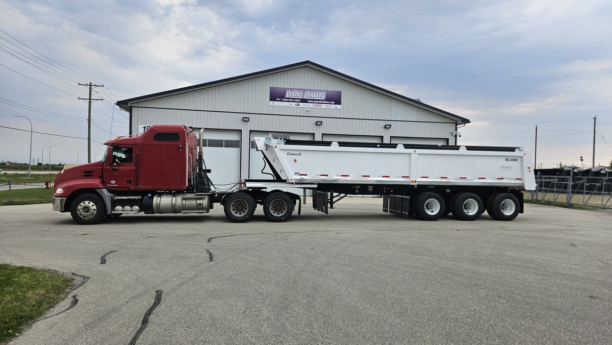 RichardWiebe204's tweet image. We would like to thank Dale Karcha on the purchase of this 2025 Canuck Trailers R3 3500 triple axle all steel end dump. #quereltrailers #canucktrailers #everyhaul #haulmore #enddump #graveltrailer