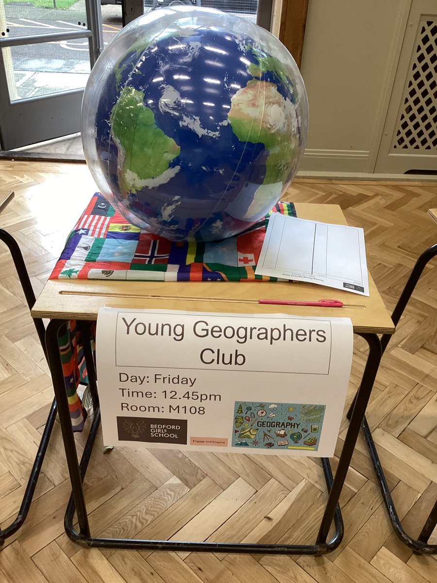 BGS_Geography's tweet photo. Co-curricular fayre in action! Hoping lots of @BedfordGirlsSch pupils sign up #ChooseGeography #KeepGeogging #YoungGeographers πππ https://t.co/nUiPYLMfWP