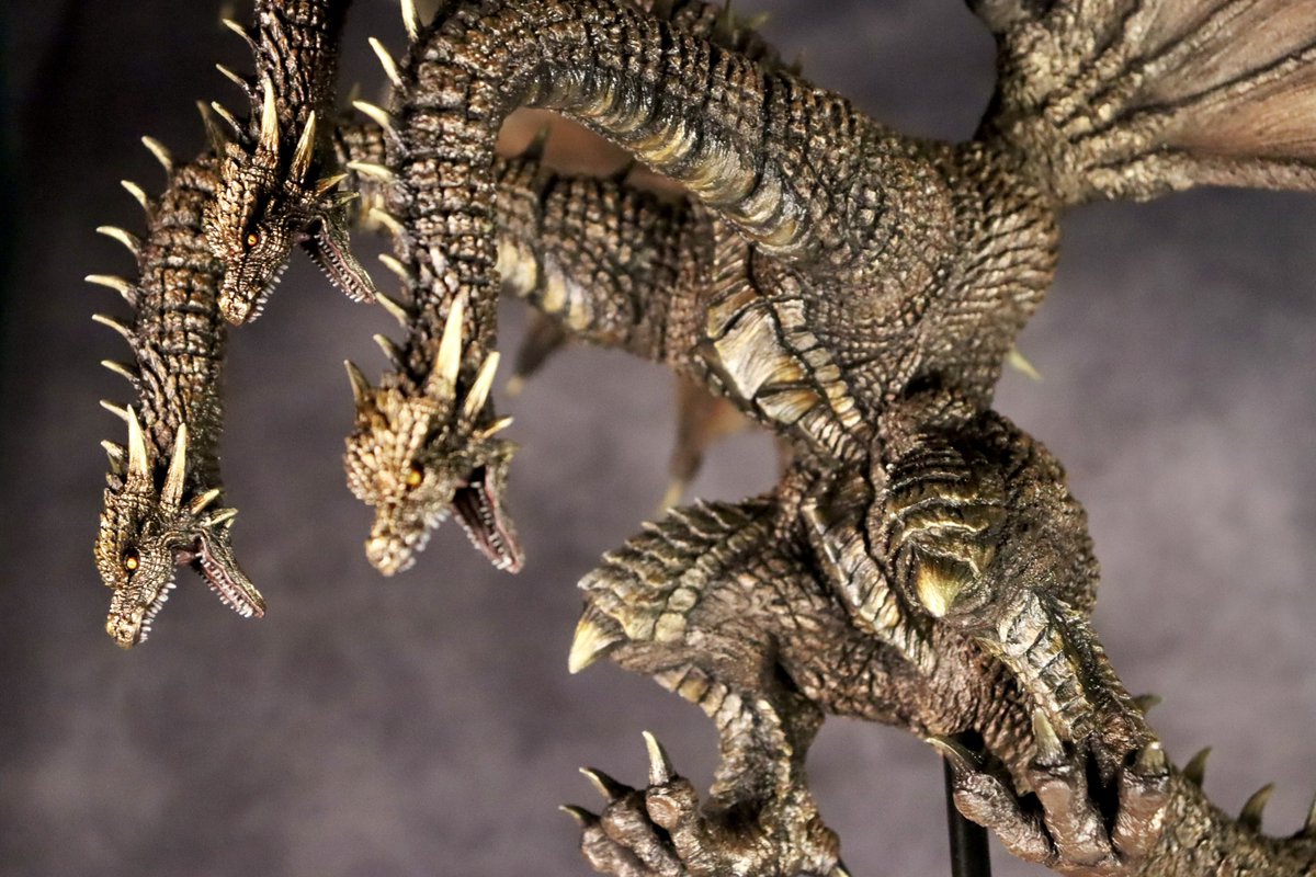 ギドラ族4連続のご依頼品製作。 デスギドラ→メカキングギドラ→白亜紀