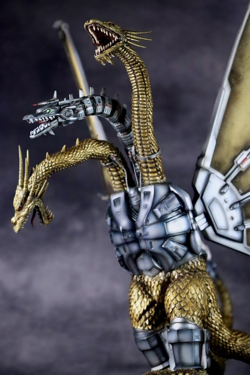 ギドラ族4連続のご依頼品製作。 デスギドラ→メカキングギドラ→白亜紀