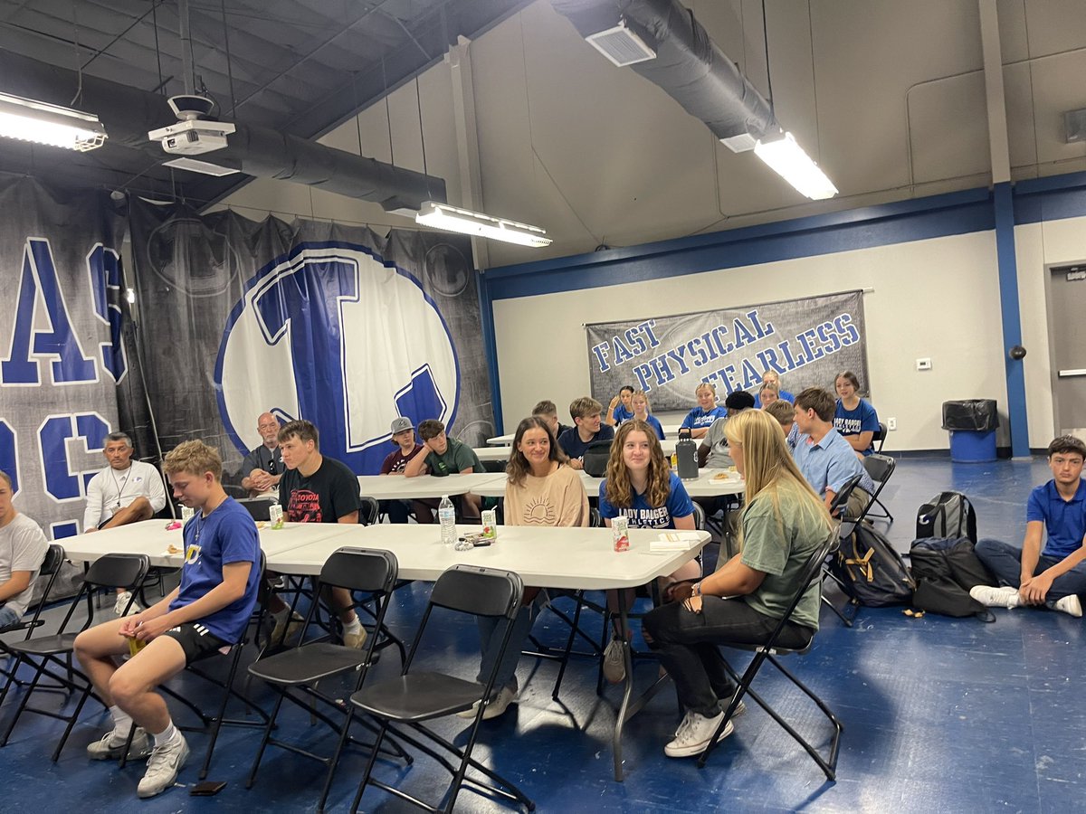FCA morning vibes! 🙌🏾♥️
Work willingly at whatever you as though you were working for the Lord rather than for people-Colossians 3:23 <a href="/LampasasFCA/">Lampasas FCA</a>