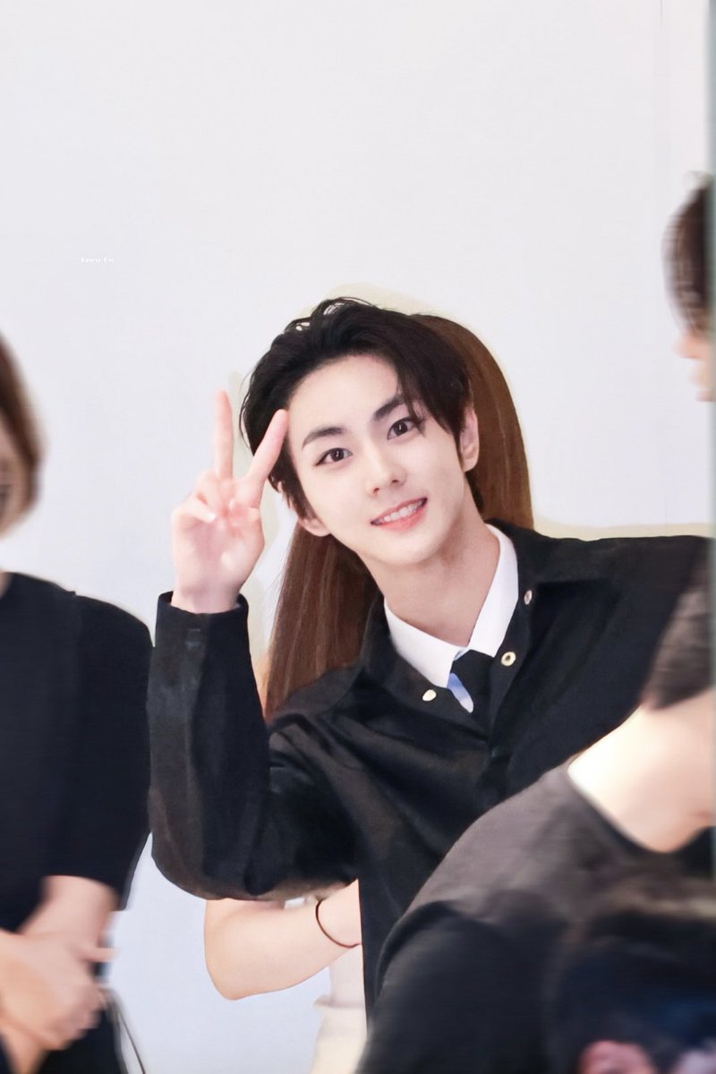 240911 PRADA 

😺

#정원 #양정원 #엔하이픈 
#ENHYPEN #ジョンウォン #jungwon
