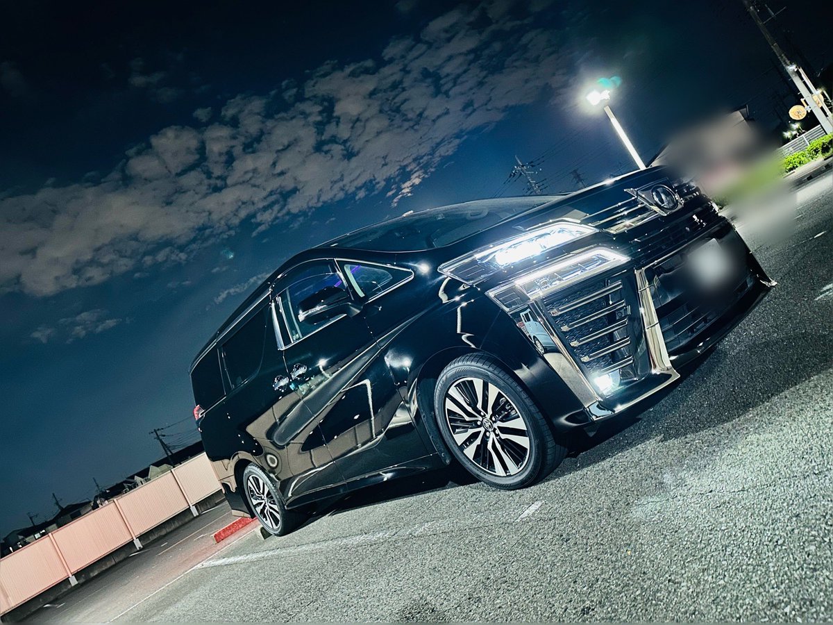 yu_Chandu's tweet photo. 新しい愛車カッコよすぎない？？ https://t.co/U3EIAhJZfZ