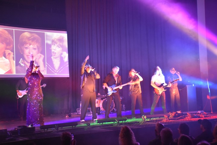 SRQPost's tweet image. Decades Rewind Rocks The Manatee Performing Arts Center
#livemusic #funevents #amazingperformances #nostalgia #musicofdifferenteras #manateecountyflorida #communityevents
suncoastpost.com/music/decades-…