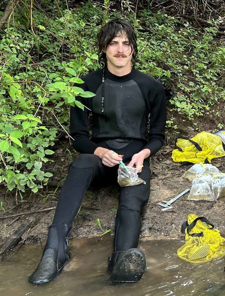 Woolnough Mussel Lab (@mussellab_dw) on Twitter photo <a href="/MusselLab_DW/">Woolnough Mussel Lab</a> Researcher: Aiden Judge from right here in #mtpleasant #Michigan. @Cmich_Biology - Eco, Evo & Conservation. (2 years on team).
“I enjoyed learning to SCUBA and traveling to so many fun sites on Lake Michigan. It was nice to meet everyone new! We made a great team!” <a href="/MusselLab_DW/">Woolnough Mussel Lab</a> Researcher: Aiden Judge from right here in #mtpleasant #Michigan. @Cmich_Biology - Eco, Evo & Conservation. (2 years on team).
“I enjoyed learning to SCUBA and traveling to so many fun sites on Lake Michigan. It was nice to meet everyone new! We made a great team!”