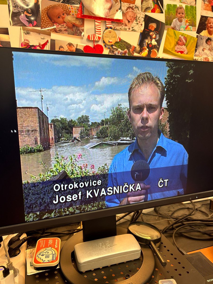 Kvasnicka_CT's tweet photo. 1997: výstrahy prakticky nebyly. Informací málo. Mobilního signálu bylo mimo města minimum, o internetu nemluvě. Protipovodňová opatření minimální. To, co se odehrálo, bylo škaredé. Lidi to ale semklo. 2024: informací je dost. Prevence taky. Ustojíme to my i příroda. https://t.co/SoHHyYzjwT