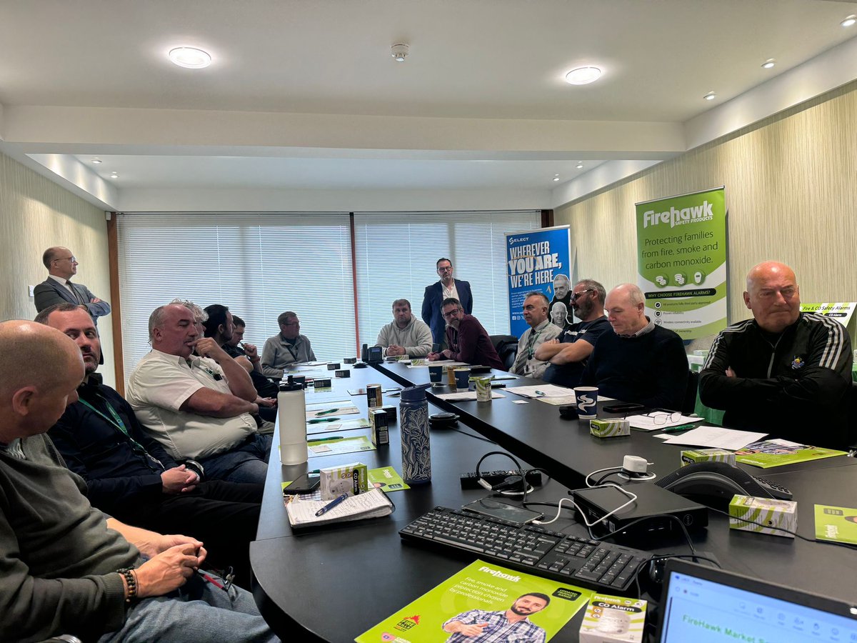 SELECTYvonne's tweet photo. Thanks to @fireblitzuk and @Coughtrie_UK for presenting at today's SELECT Authority & Client Forum #LACF #Electricians https://t.co/GEi6jeeVNE