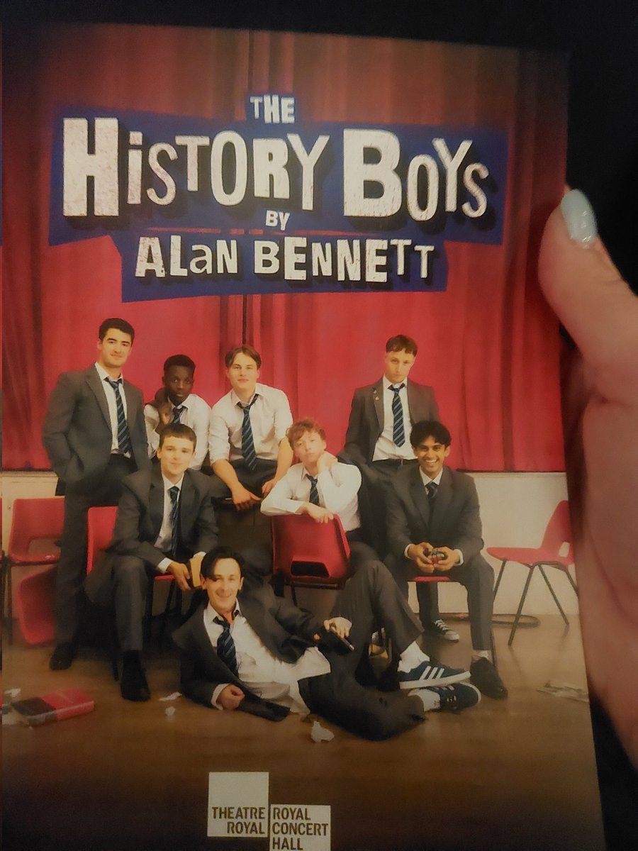 DRAMA DEPARTMENT tweet media