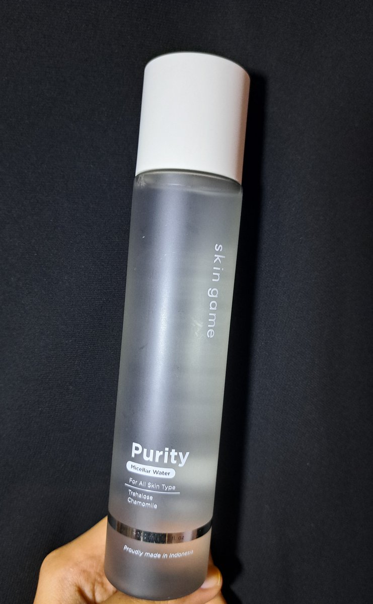 bit10vely's tweet photo. [preloved] (HELP RETWEET 🥹)
WTS skingame Micellar Water 

Dom Depok Jawa Barat
Jual 100K aja boleh nego deh

#wts #racuninskincare #preloved #skincare #zonajajan #SkinGame https://t.co/JLlIQxsWpN