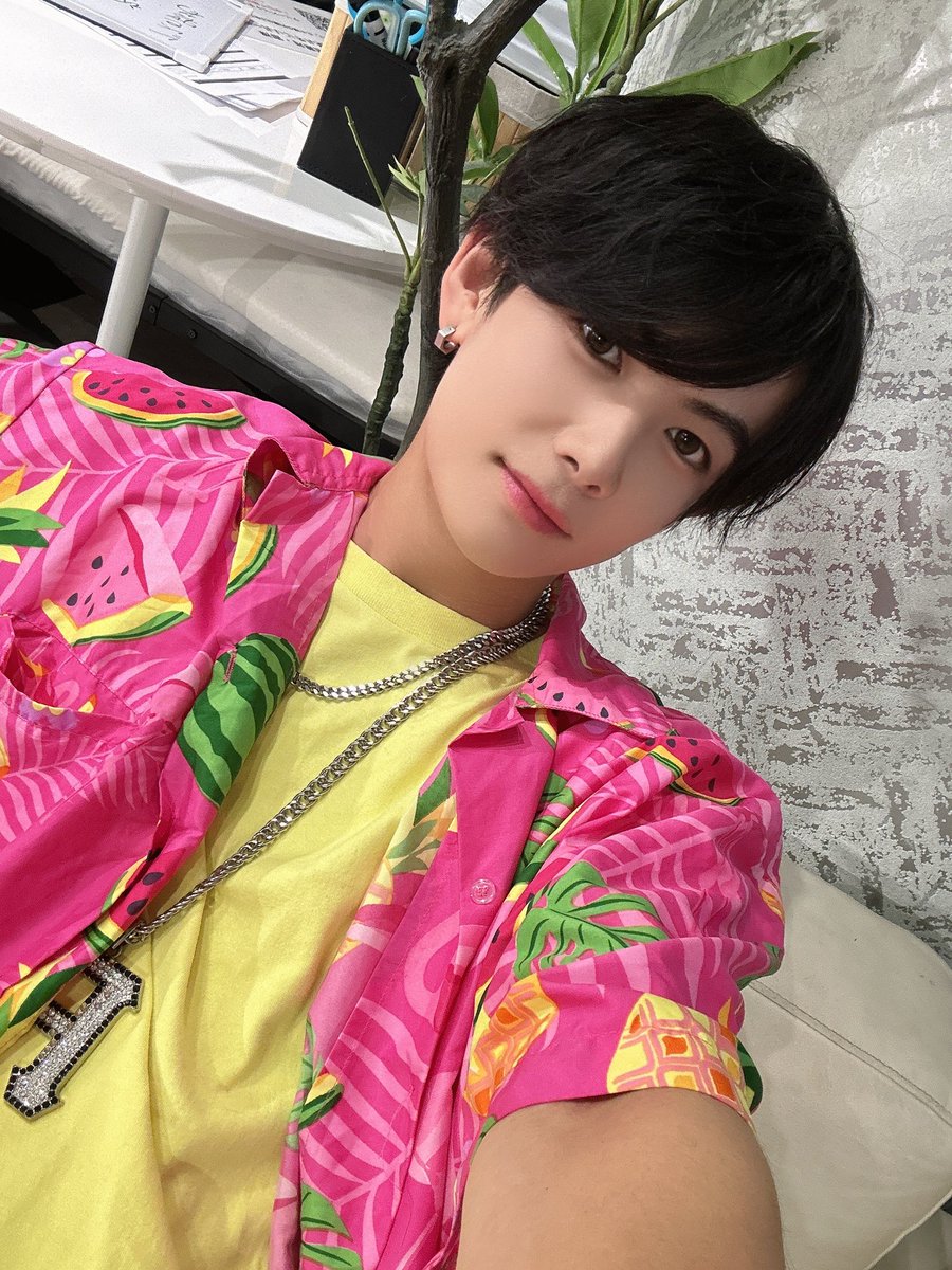 IBUKI070401's tweet photo. ぴーさんリアバありがとございました！
お誕生日おめでとうございます！㊗️🎊
良い1年にしてください！これからもよろしくお願いします！🙇‍♂️
皆んなでお祝いできてよかったー！今日も来てくれてありがとう！！生誕祭も盛り上がっていこうね！ https://t.co/Cl1DHG12T7