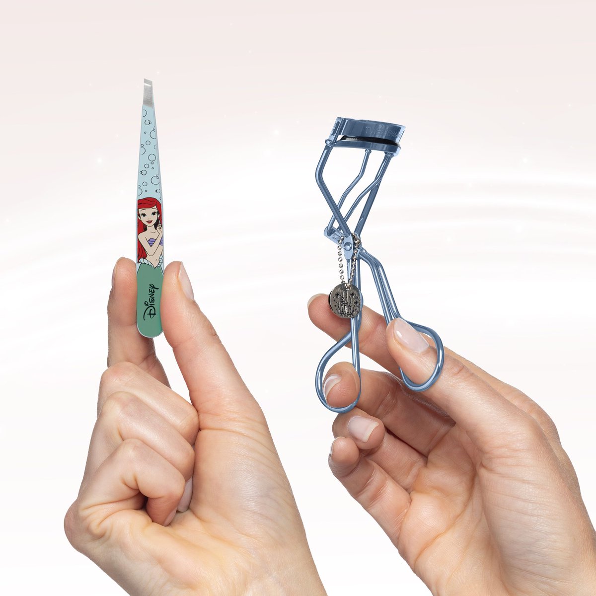 Back to school with Disney Princess characters inspired tools! 🎒 Don't forget to pack our best-selling Slant Tweezer and Lash Curler in exclusive colorway.
tweezerman.visitlink.me/Ol8Kn5