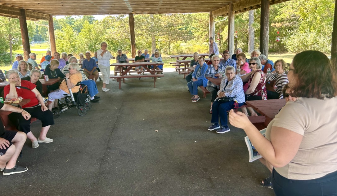 Thank you to those who came out for our digital equity workshop last week in Freetown! We had a great time talking about providers in the area and tools the town can use to help increase residents' access to digital tools and media. Head here to learn more srpedd.org/justice-equity…