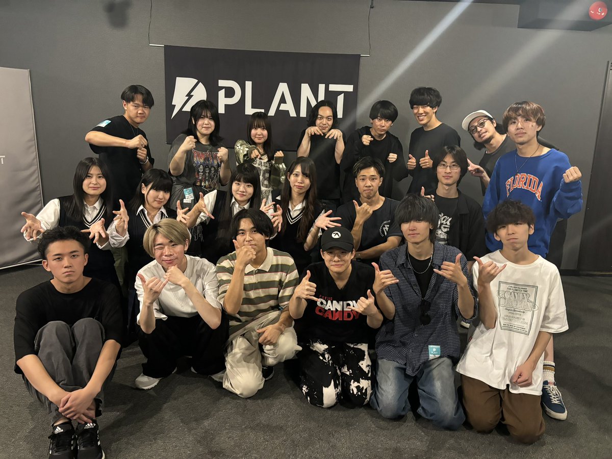 Rich Green Tea "LOST"
学生達のパワー漲るライブでした🔥