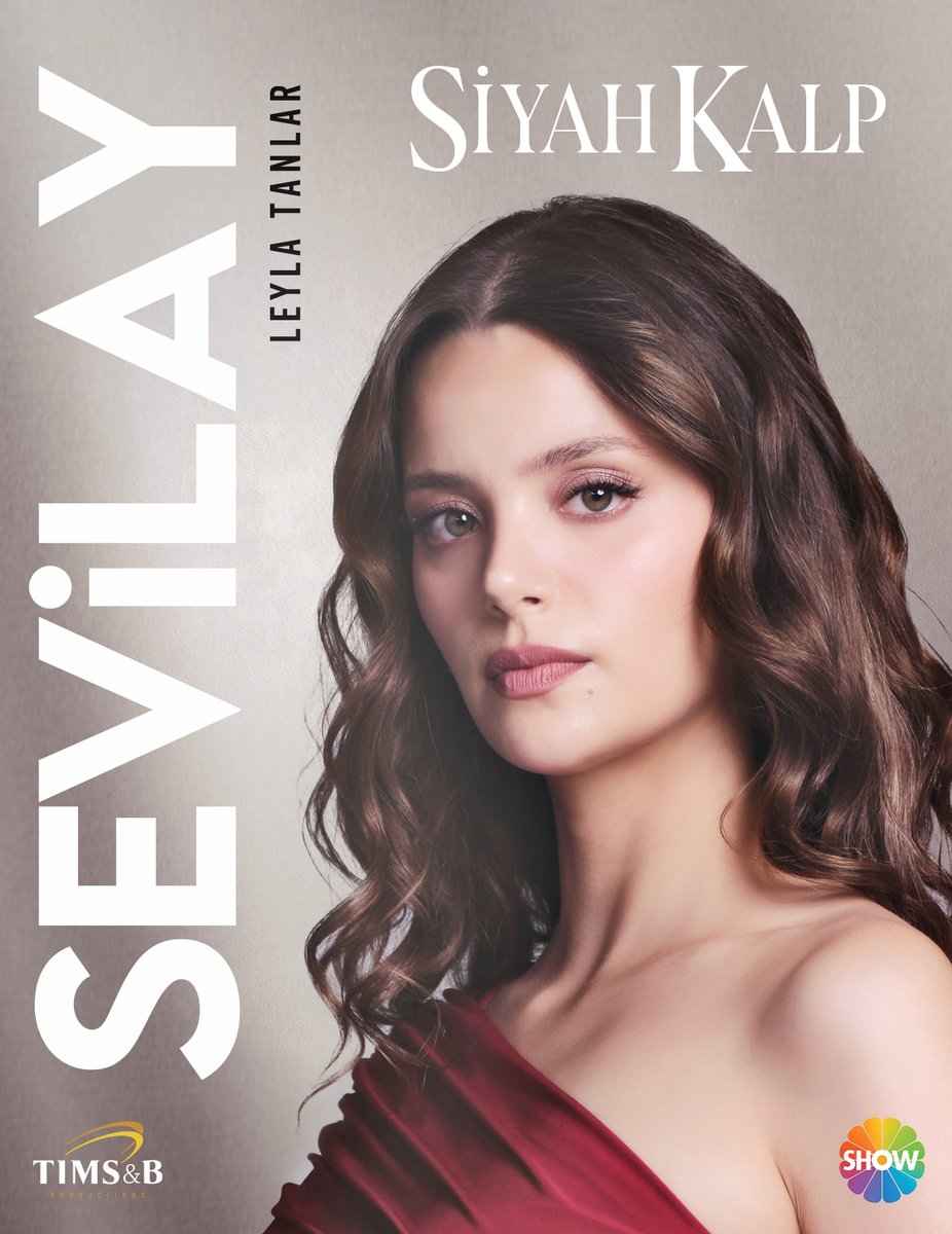 Kendisi adına alınmış kararlar, güçlü karakterlerin etkisinde geçen bir hayat…
Sevilay ilk kez uğruna mücadele edeceği bir şeye sahip olacak : Benzersiz bir aşk!

#SiyahKalp ilk bölümüyle bu akşam 20.00’de <a href="/ShowTV/">Show TV</a> 'de  🖤
<a href="/timsandb/">TIMS&B Productions</a>