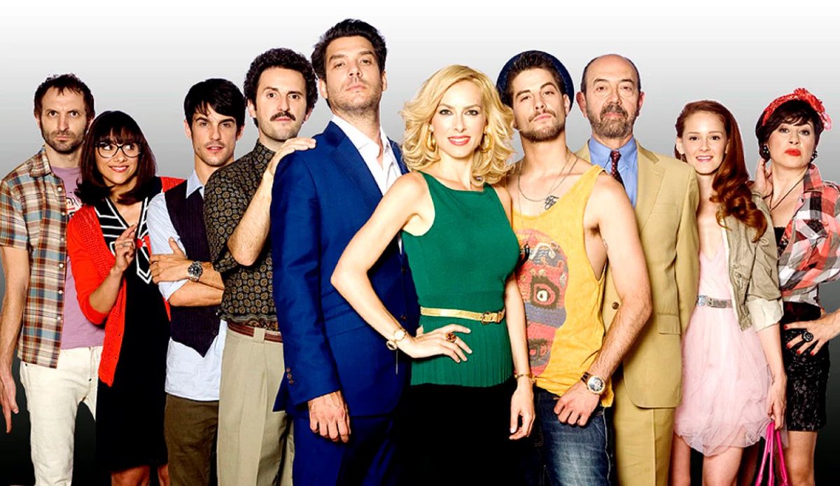 davolivas's tweet image. El primer capítulo de Fenómenos (2012) contaba como un programa enterraba a uno de sus miembros para ganar audiencia. Menos mal que hacíamos humor, ficción y que a nadie se le ocurriría hacer algo así. O no.