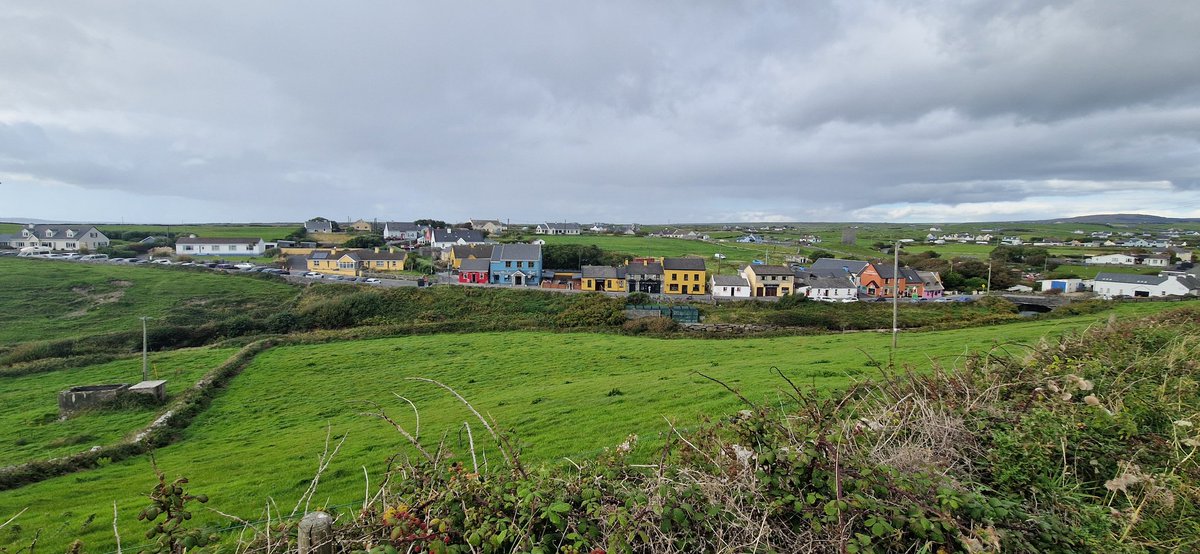 ConorHamilt0n's tweet image. Cliff walk from Doolin to Cliffs of Moher and back. 16km... beautiful place.... cold pint of @Leffe to finish and then off to Gus O&apos;Connor&apos;s for craic agus ceol. @wildatlanticway