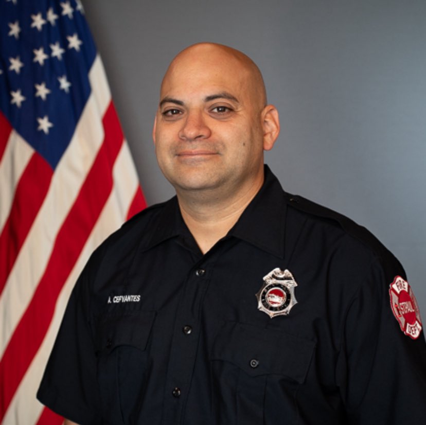 StPaulFireDept's tweet image. Join us in congratulating Adrian Cervantes, Steneco Green and Steve Merth on their promotion to Field Equipment Operator (FEO). 
#saintpaulfire #firefighter #ems
