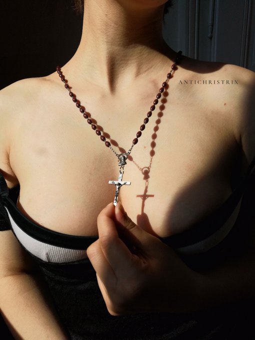 Holy, holy, holy https://t.co/tOj4ld8QoY