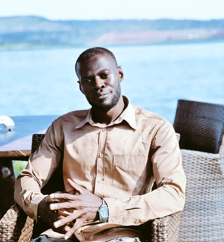 Akwesiga2's tweet photo. Chillin' by Lake Victoria at Jinja Sailing Club 🌊 #LakeVibes #Jinja #NatureEscape #LakeVictoria https://t.co/D3tj5oYQzX