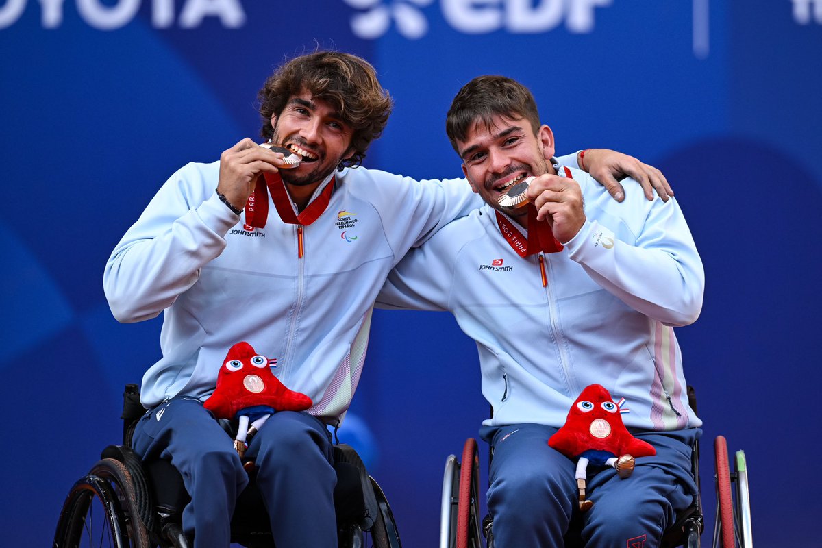 Daniel Caverzaschi tweet media