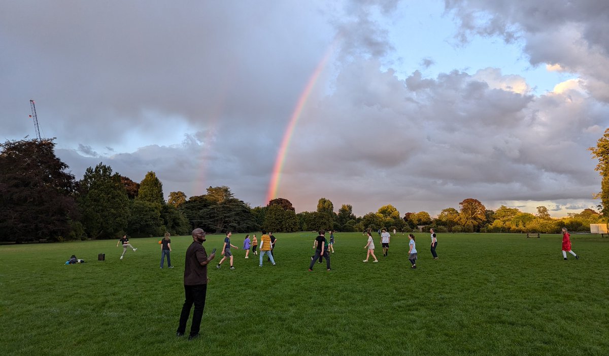 They take fútbol just as seriously as their Bayesian statistics. Nice end to a great conference #StanCon2024 <a href="/mcmc_stan/">Stan</a>