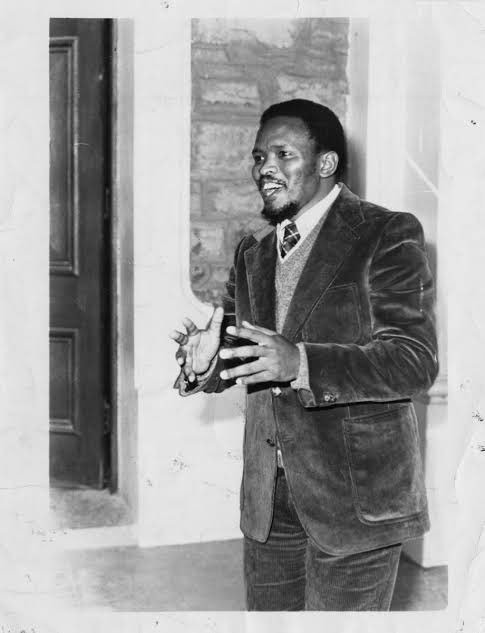 IamMzilikazi's tweet photo. “The great powers of the world may have done wonders in giving the world an industrial and military look but the great gift still has to come from Africa – giving the world a more human face.” ~ Steve Biko #RememberSteveBiko✊🏿 https://t.co/93jINAWCbX