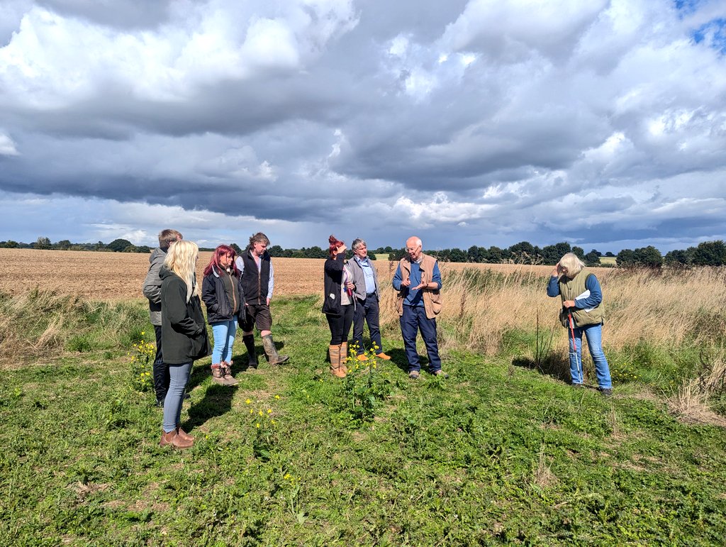 Martin Down Farmer Supercluster (@mdsupercluster) on Twitter photo Today we were visited by <a href="/UC_Sparsholt/">University Centre Sparsholt</a> 1st Year Agriculture students. Martin Down FC Facilitator <a href="/MeganRural/">Megan Lock</a> and farmers of one of the farms guided them round their land and explained what a #FarmerCluster is, projects undertaken,ongoing monitoring,successes, #RegenFarming & more Today we were visited by <a href="/UC_Sparsholt/">University Centre Sparsholt</a> 1st Year Agriculture students. Martin Down FC Facilitator <a href="/MeganRural/">Megan Lock</a> and farmers of one of the farms guided them round their land and explained what a #FarmerCluster is, projects undertaken,ongoing monitoring,successes, #RegenFarming & more
