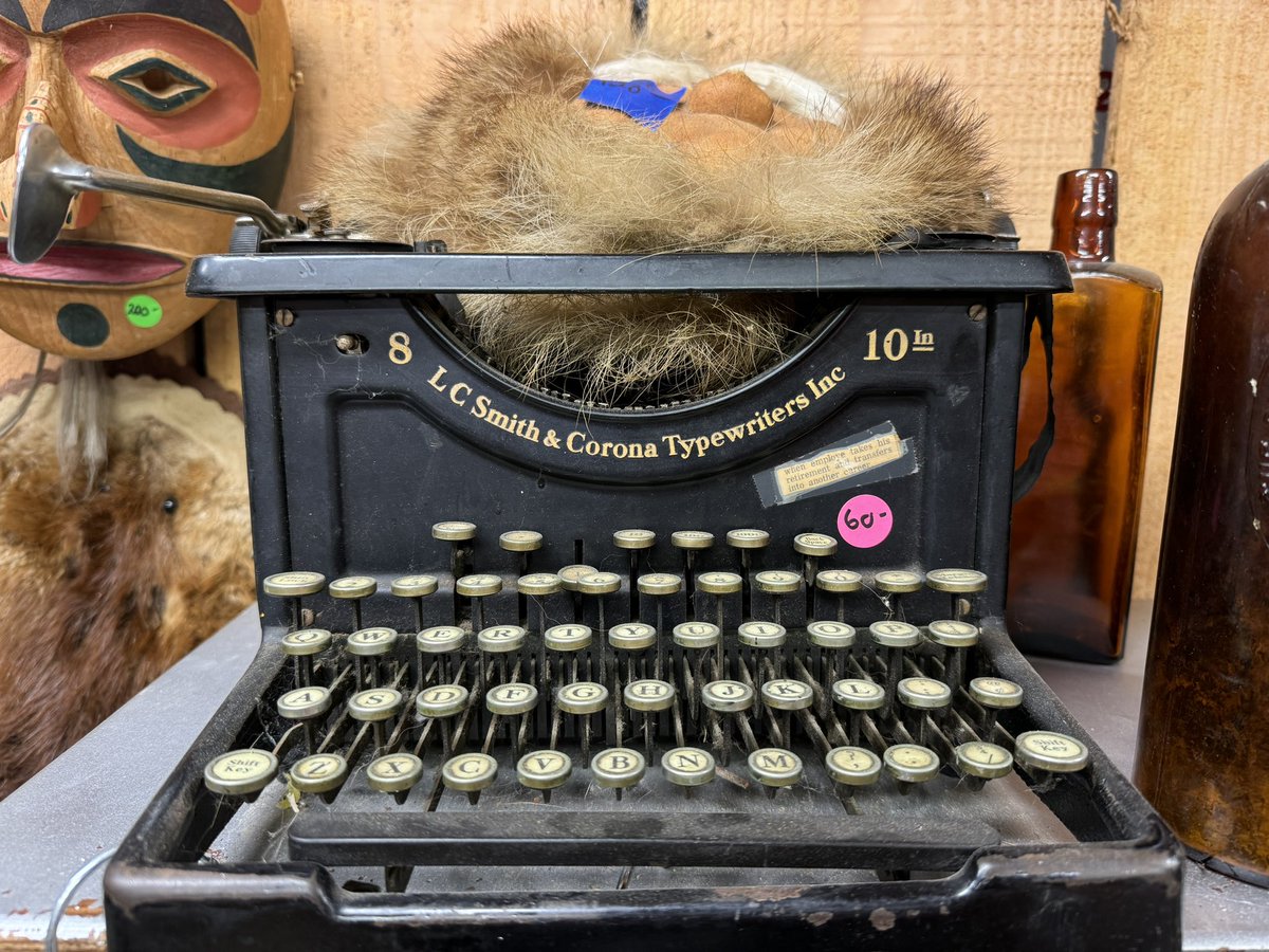 SeattleShepard1's tweet image. Thinking of you today @DyerOxley 

At an estate sale in Pierce County