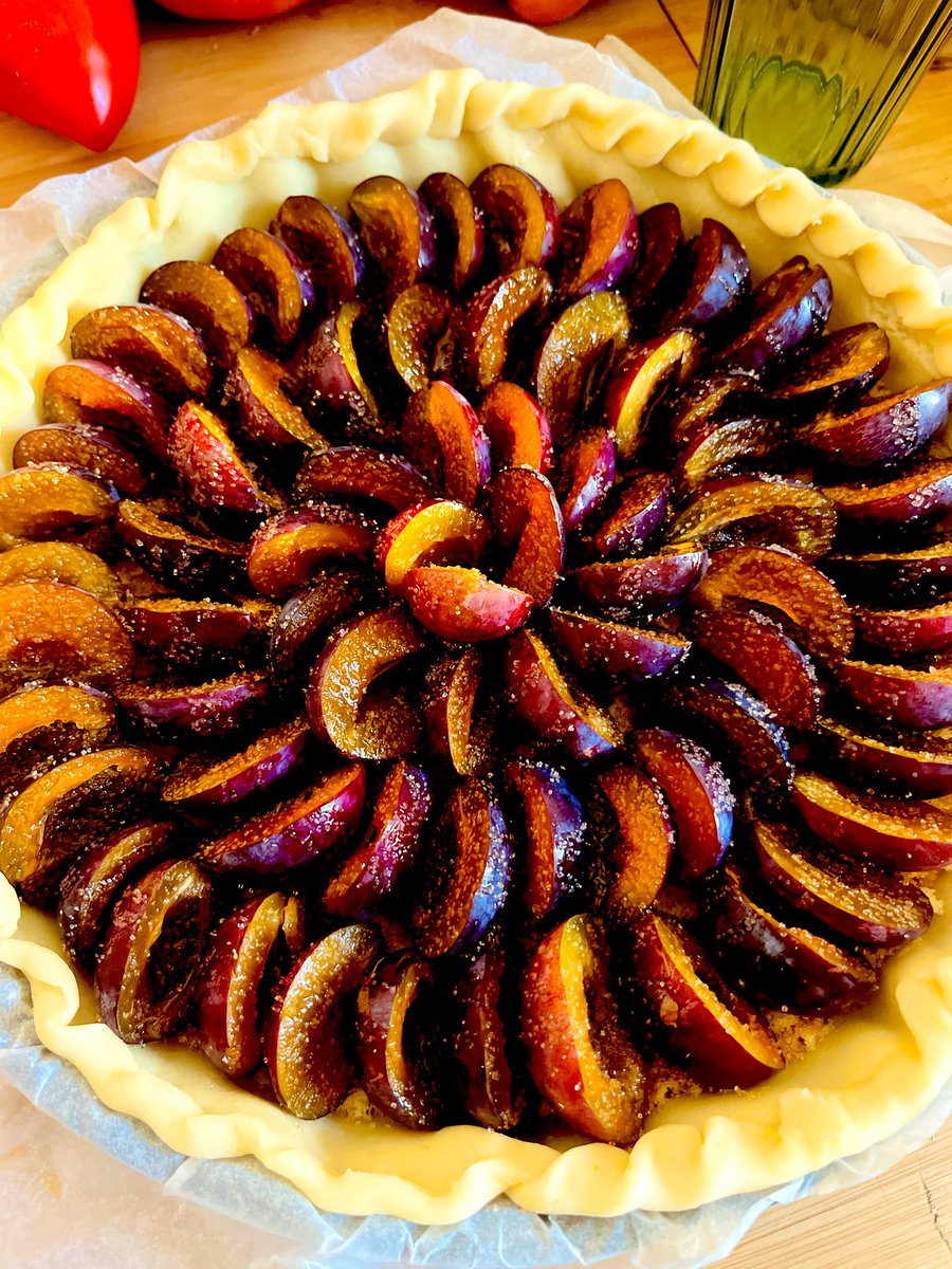 🍂 Et mon enfance s’envole pour de bon 🤍

Ma madeleine de Proust c’est ta tarte aux quetsches… Celle-ci est pour toi 🕊️
Bon voyage ma douce mamie, on se retrouvera un jour 🙏