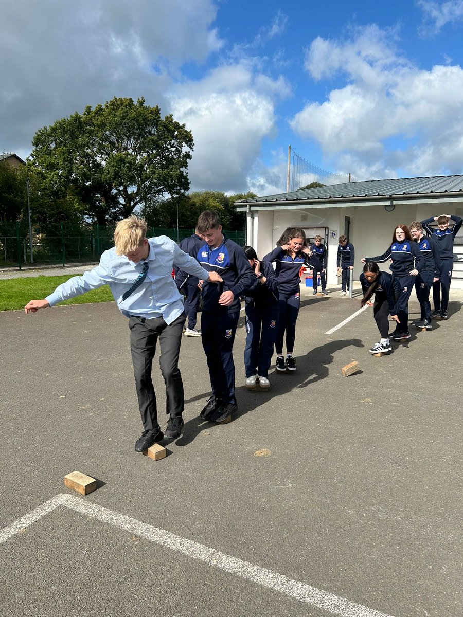 CastletroyC's tweet image. Our Transition Yeat students took part in The Fundamentals workshop today, focusing on leadership, team building and wellbeing. The students showed brilliant team skills and leadership in the indoor and outdoor sessions.
@tfundamentals20