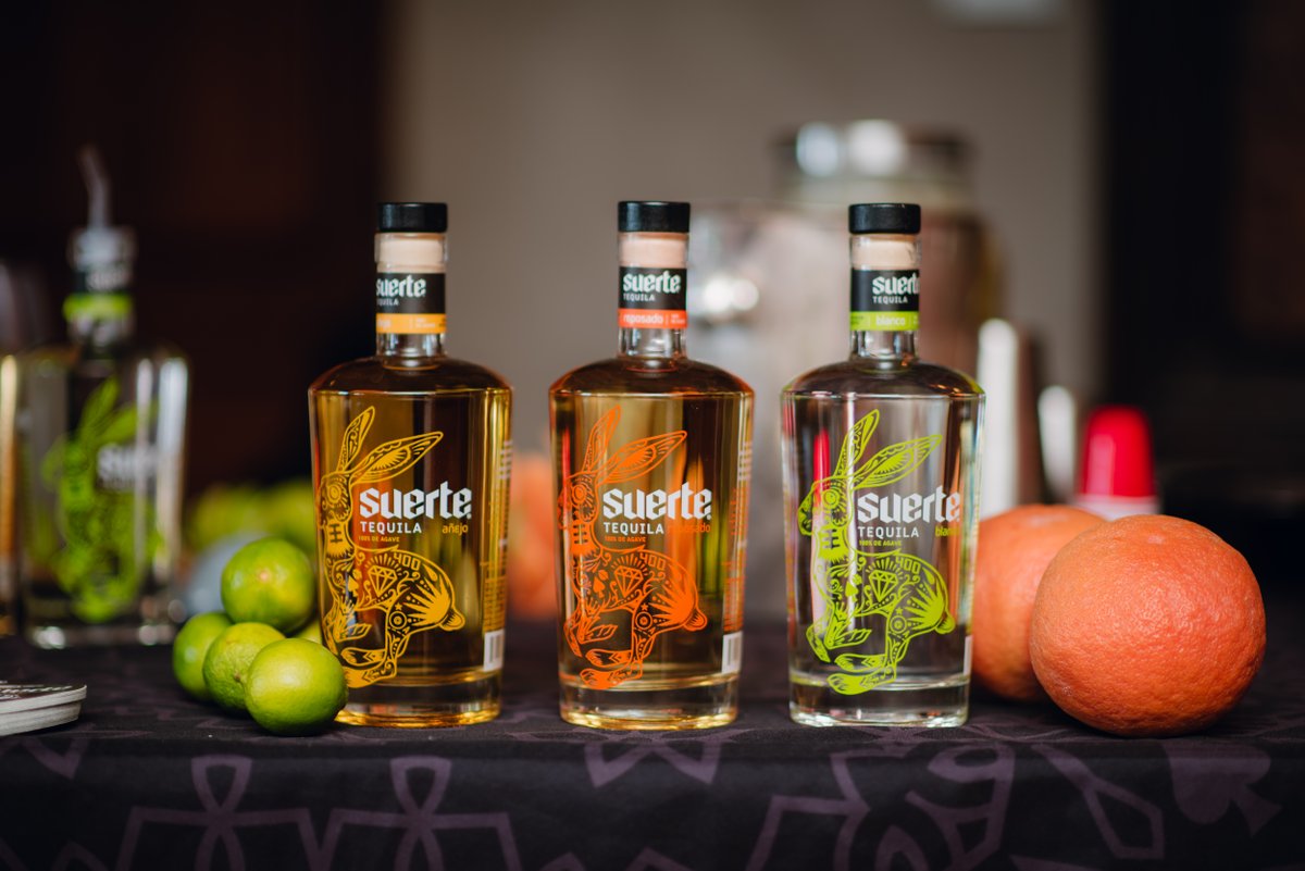 Live In The Vineyard Goes Country (@liveinvineyard) on Twitter photo Returning for another year, <a href="/SuerteTequila/">Suerte Tequila</a> is hosting a Suerte & Songwriting Masterclass with artists <a href="/DrakeWhite/">Drake White</a>, @MorganMylesLive, and @ErinKinseytx. Be sure to sign up for this activity today - limited availability! Returning for another year, <a href="/SuerteTequila/">Suerte Tequila</a> is hosting a Suerte & Songwriting Masterclass with artists <a href="/DrakeWhite/">Drake White</a>, @MorganMylesLive, and @ErinKinseytx. Be sure to sign up for this activity today - limited availability!