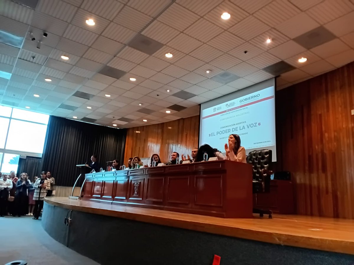 itzel8__'s tweet image. &quot;La voz no es solo sonido, es nuestra identidad&quot;.
@osiris_ramirez3
#ElPoderDeLaVoz
#ElIlustradorUniversitario