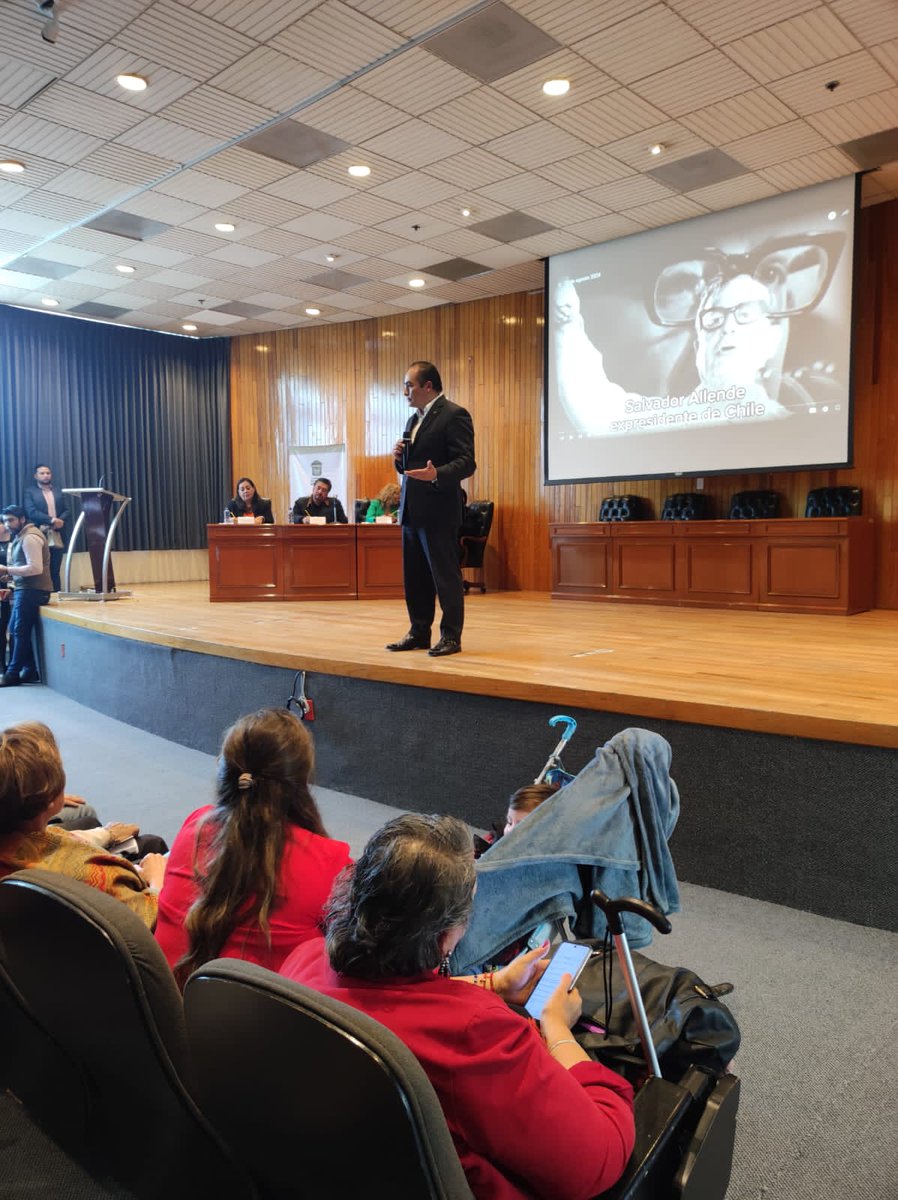 itzel8__'s tweet image. &quot;La voz no es solo sonido, es nuestra identidad&quot;.
@osiris_ramirez3
#ElPoderDeLaVoz
#ElIlustradorUniversitario