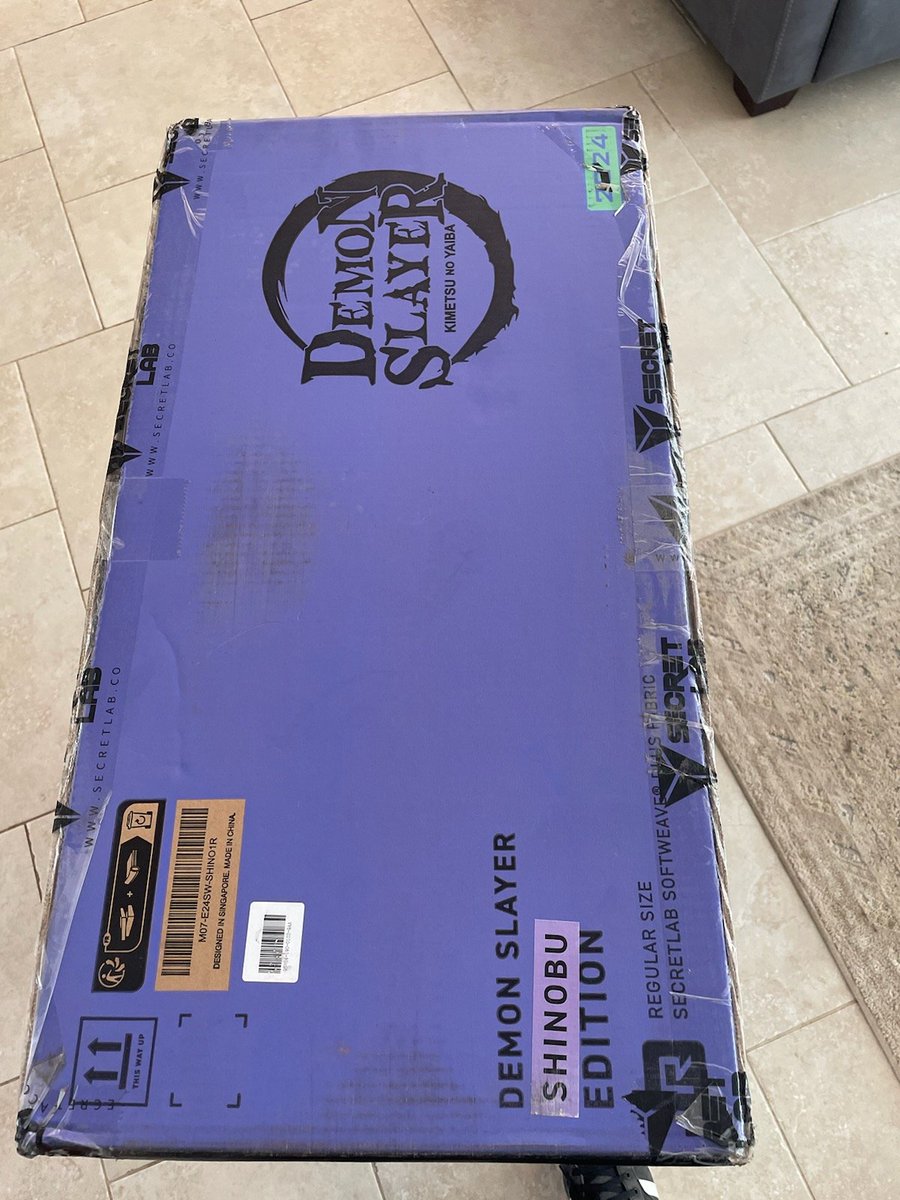 WaterType83's tweet image. In every sad moment there is always a happy moment my new work / gaming chair has arrived