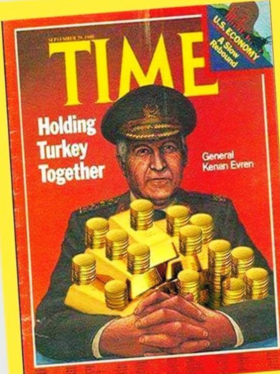 Unutma !

12 Eylül 1980 TSK’nın yönetime el koyup sıkıyönetim ilan ettiğini .. 

Gece yarısı Askerlerin Merkez Bankası’nın kapısını kırıp içeriye girdiğini..

Bankadan kasalar yüklendiğini ve bilinmeyen bir yere doğru yola çıkarıldığını..

O tarihte Merkez Bankası’nda bir dolar