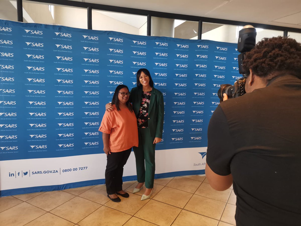 IIASOUTHAFRICA's tweet photo. We are thrilled to share highlights from the recent SARS Internal Audit Townhall Event, where our CEO, Arlene-Lynn Volmink, delivered a powerful keynote address on 'Agile Auditing.'
#AgileAuditing #LeadershipInAudit #IIASA #SARS #InternalAudit #AuditProfession https://t.co/jTrxhtmPuh