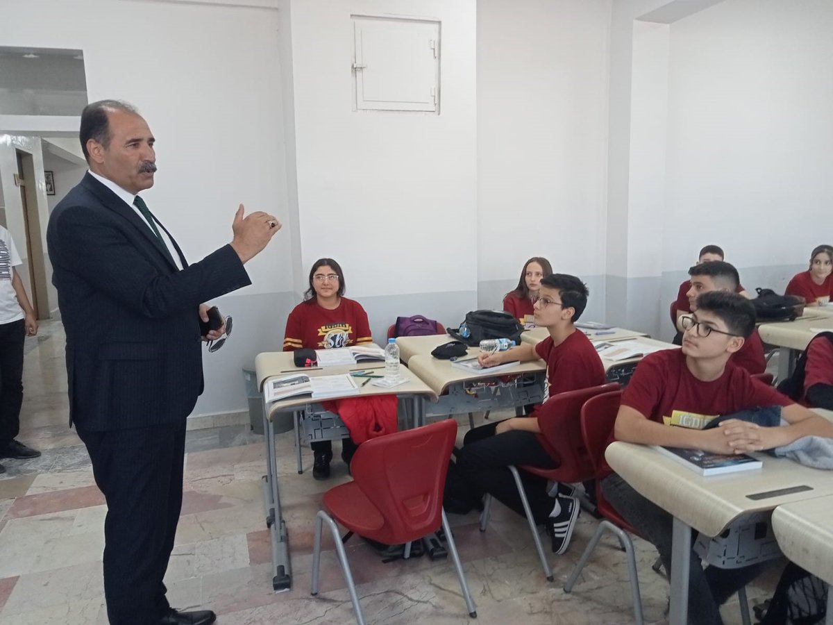 İl Milli Eğitim Müdürümüz Sayın Aziz GÜN, Mehmet Murat İşler Sosyal Bilimler Lisesiniziyaret etti.

igdir.meb.gov.tr/www/il-milli-e…

<a href="/tcmeb/">Millî Eğitim Bakanlığı</a> <a href="/Yusuf__Tekin/">Yusuf Tekin</a> <a href="/igdirvaliligi/">T.C. Iğdır Valiliği</a> <a href="/gun_aziz/">Aziz Gun</a>