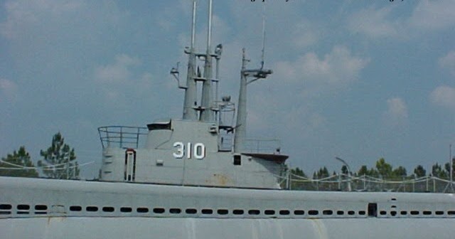 Submarino Museo USS Batfish: Leyenda de la Segunda Guerra Mundial se muda a un nuevo hogar dlvr.it/TD8Rxj