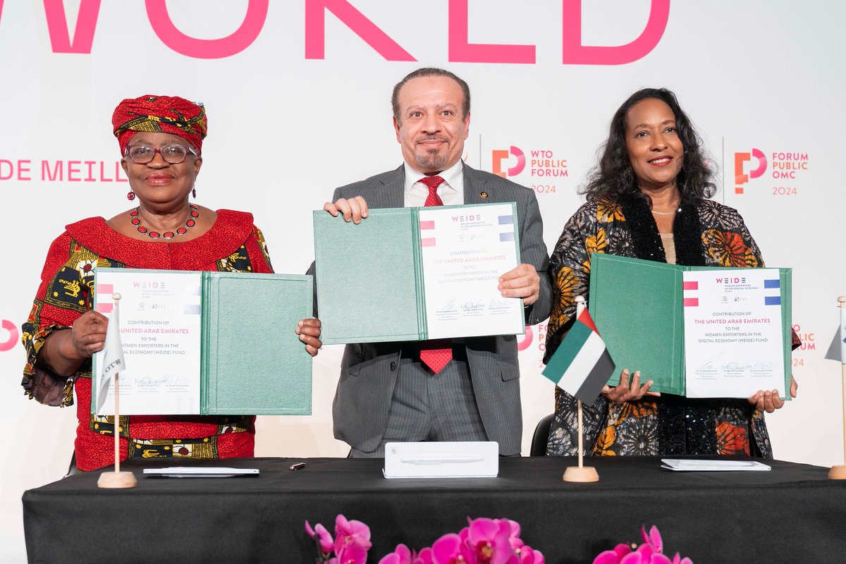ITCnews's tweet photo. 🇦🇪 The United Arab Emirates signs the first grant to the @wto/@ITCnews Women Exporters in the Digital Economy #WEIDE Fund, set up to help women-led businesses capitalize on the digital revolution, enabling them to trade and grow.

ℹ️ https://t.co/H8gZanfBPZ https://t.co/nvQZM1NuwC